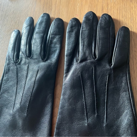 HOST PICK⭐️NWOT Country Road Leather Gloves 🖤 Black - Picture 2 of 8